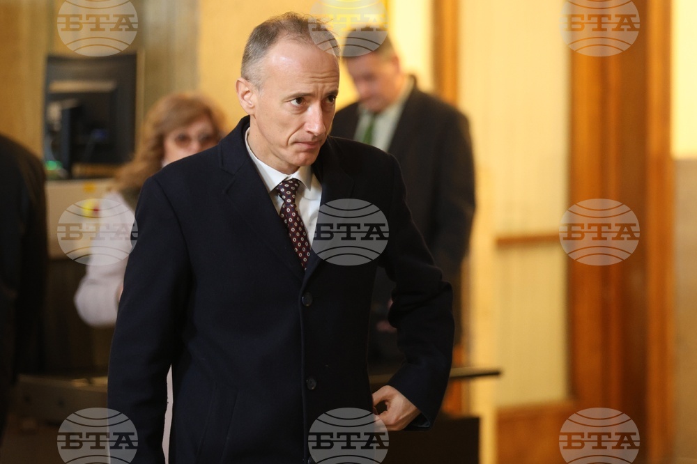 Education Minister Valchev: Universities That Raise Standards Will Get More Support