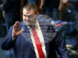 Парламент - заседание - Делян Пеевски