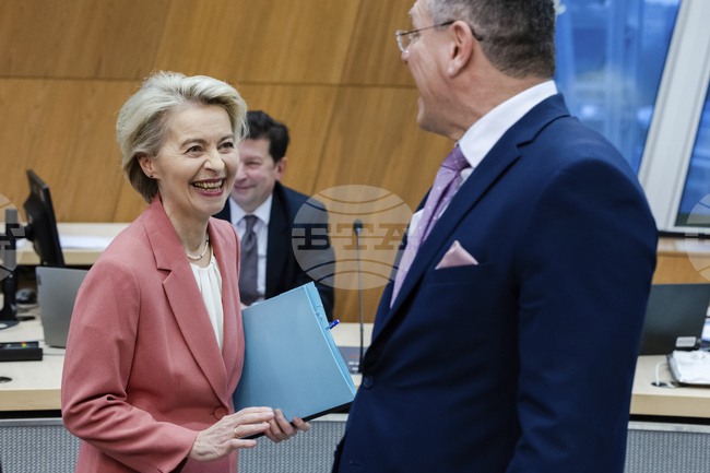 ЕС ще отговори твърдо и съразмерно на митата на САЩ, заявиха Марош Шефчович и Урсула фон дер Лайен