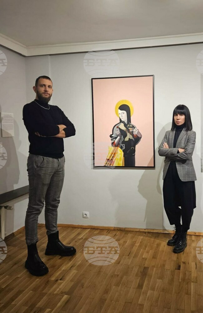 Казанлъшката Художествена галерия организира среща с художничката Искра Благоева и куратора Любен Домозецки