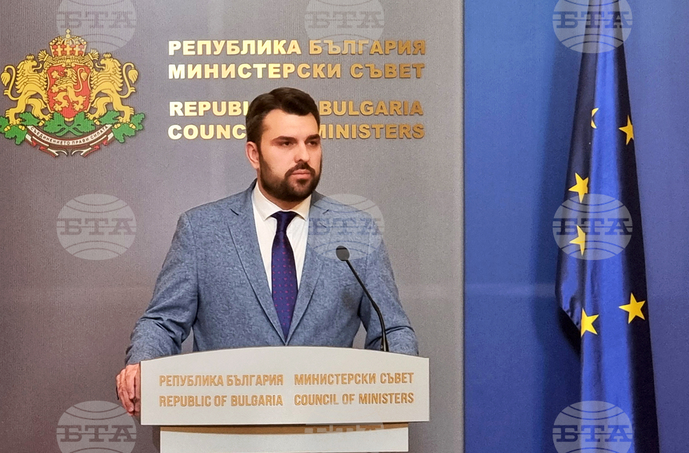 Foreign Minister: No Bulgarian Sailors Arrested, Indicted after Anchor Allegedly Damaged Underwater Cable