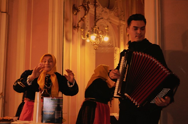 Ученичка от българско училище в Украйна подготви репортаж за премиерата на български бесарабски календар в София