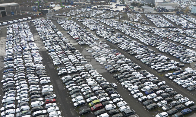 Спад на регистрираните нови автомобили в ЕС и България през януари и февруари на годишна база, отчита браншова организация