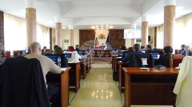 Културно-историческа ценност и вековно дърво край Харманли да бъдат обозначени и с улеснен достъп, реши Общинският съвет в Харманли 