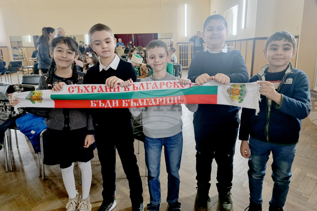 Плевен - ученици - конкурс за рецитиране