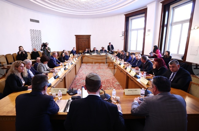 Парламент - Комисия по земеделието, храните и горите