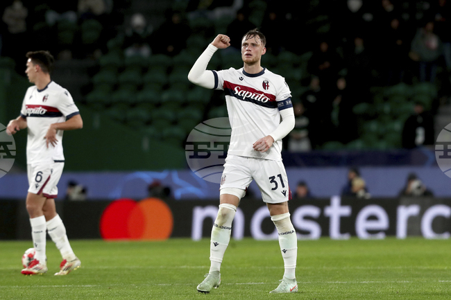 Наполи привлече защитник от Болоня