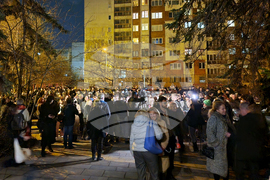 Протест - „Балкантон” - сграда