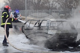 Куклен - пожар на автомобил