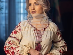 Етнопевицата Диа записа песен с турския музикант Али Фарбодниа, снимка – Directo Agency