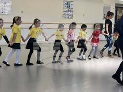 Хореографът доц. Георги Гаров гостува в Сиатъл по покана на Фолклорна формация „Сиатъл чета“ при Българския културен център в града