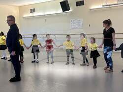 Хореографът доц. Георги Гаров гостува в Сиатъл по покана на Фолклорна формация „Сиатъл чета“ при Българския културен център в града