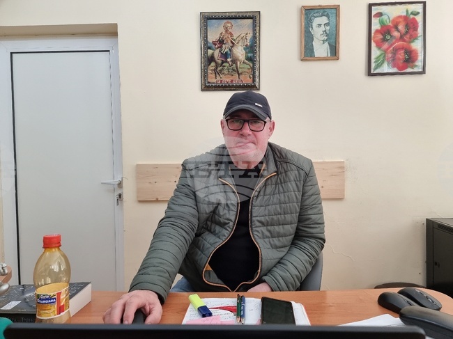 Земеделска кооперация задържа хората в монтанското село Комощица, каза кметът Росен Илиев 