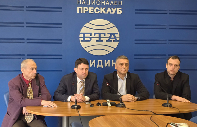 Гражданско движение за президентска република ще инициира подписка за промяна на модела на държавно управление, каза Красимир Янков във Видин