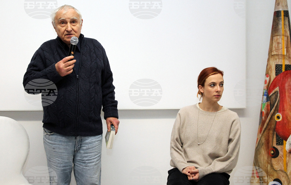 Присъствието на Светлозар Игов в българската литература е като километричен камък, никога няма да изчезне, каза пред БТА доц. Младен Влашки