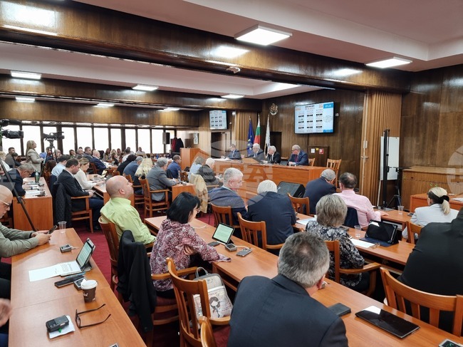 Две училища в Русе кандидатстват за финансиране по Проект "Красива България"