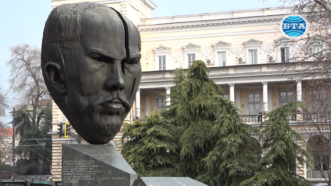 Стефан Стамболов е един от най-доблестните политици и революционери, каза вицепрезидентът Илияна Йотова