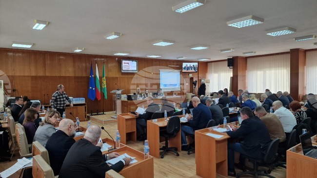 Общинските съветници в Шумен гласуваха състава на комисията по избор на обществен посредник на територията на община Шумен