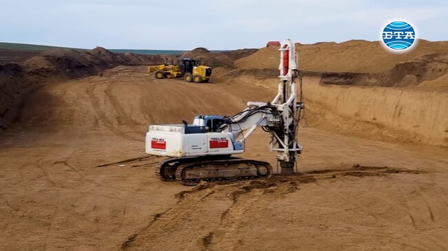 Проектът за магистралата Русе - Велико Търново ще претърпи промени, но към момента не е заплашен, заяви министър Иван Иванов
