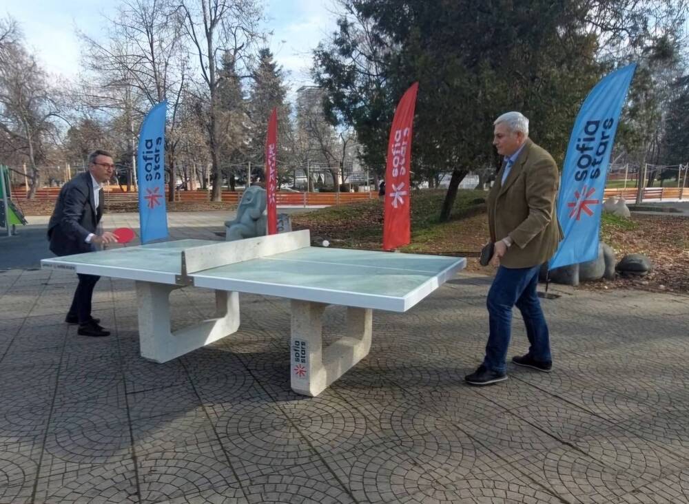 Столична община, район Средец: Нова тенис маса в Княжеската градина – достъпна за всички