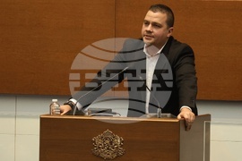 Парламент - заседание - Станислав Балабанов