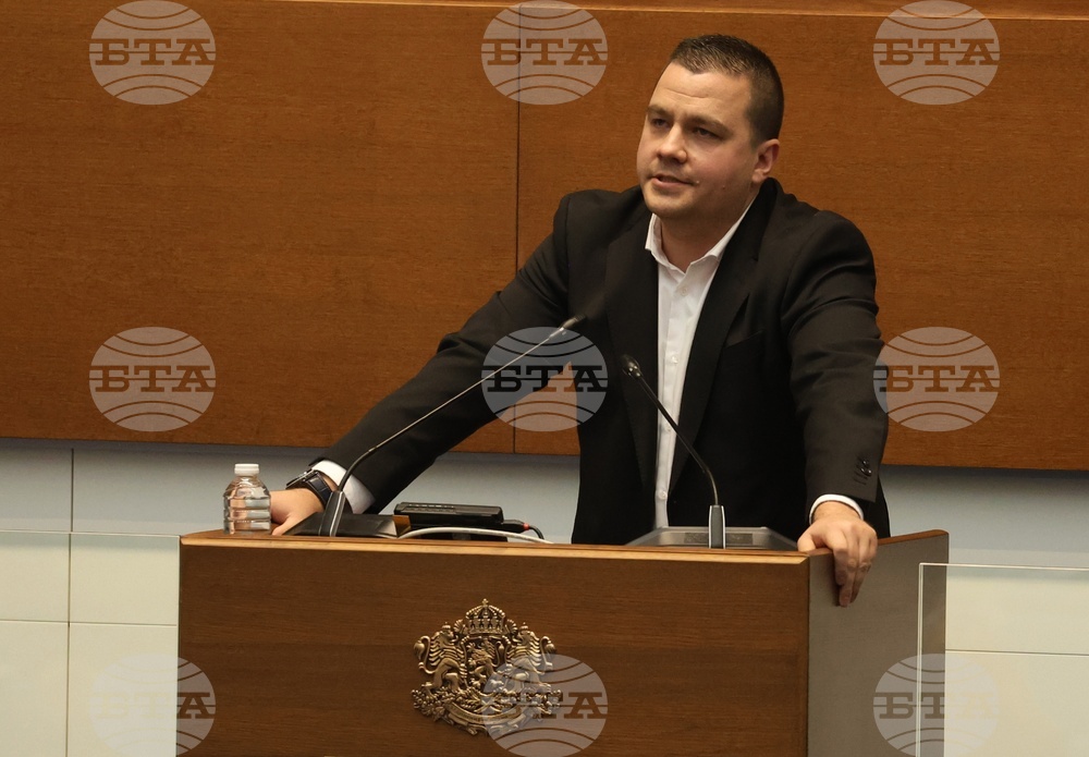 Парламент - заседание - Станислав Балабанов