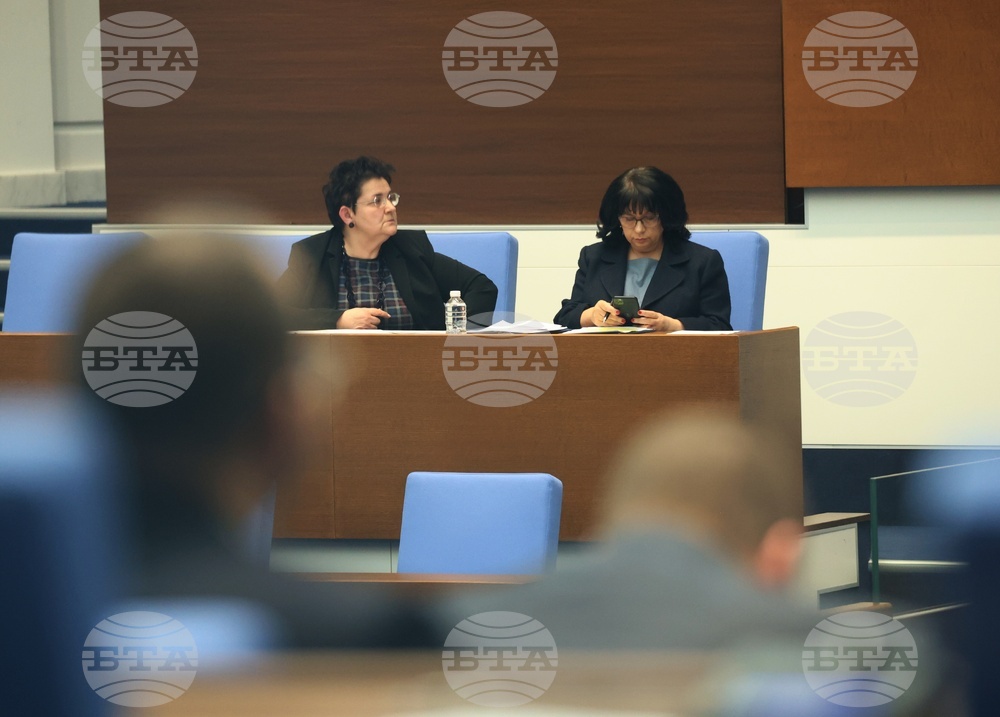 Министър Теменужка Петкова предупреди за заложени през последните години капани в енергетиката и по Плана за възстановяване и устойчивост