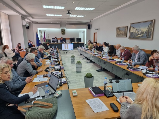 Общинските съветници в Ловеч ще разгледат няколко отчета на днешното си заседание