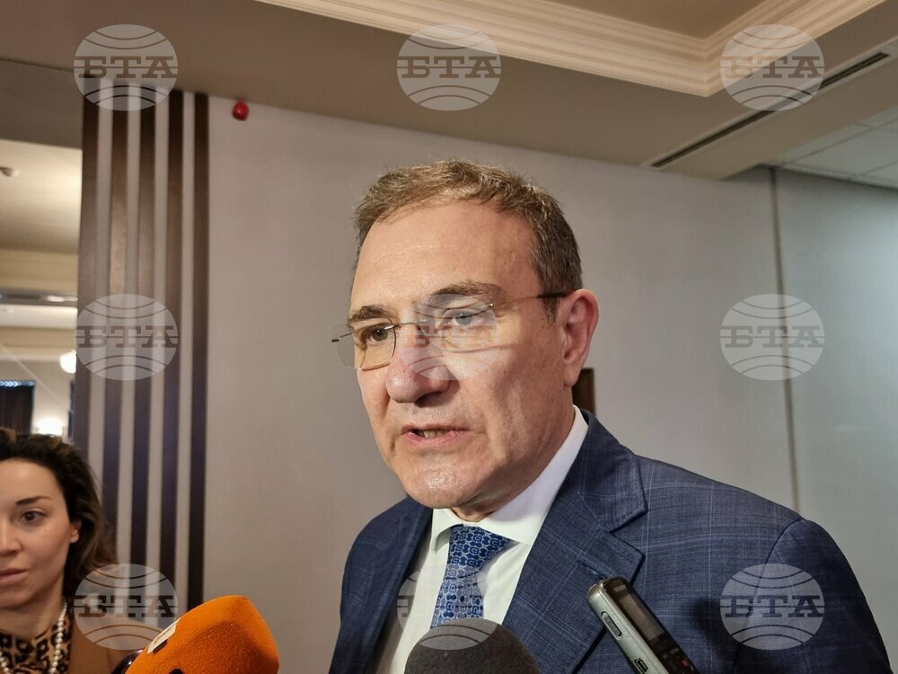 Labour Minister Expects No Social Policy Shocks