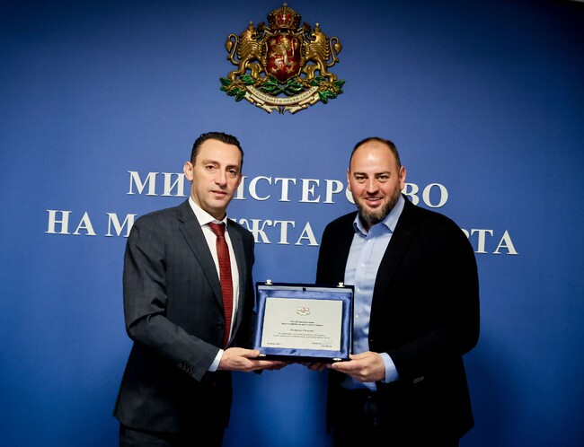 Министър Пешев се срещна с Петър Стойчев
