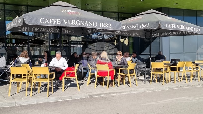 Температура от 18,3 градуса е отчетена в Хасково от дежурните в местната хидрометереологична обсерватория