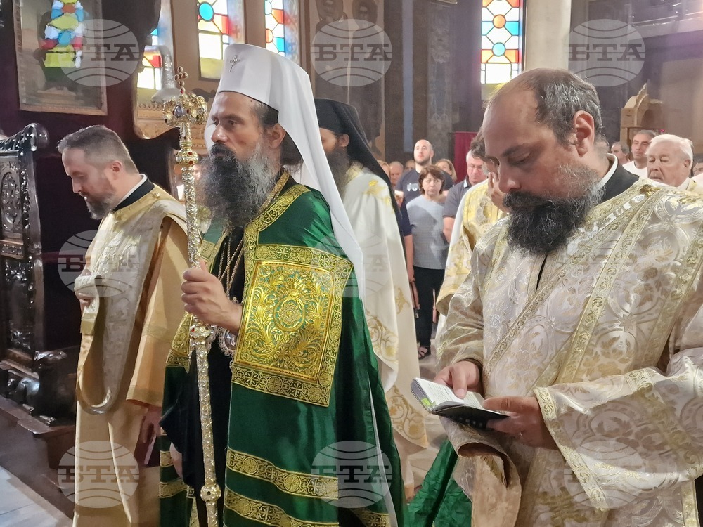 Българският патриарх Даниил ще отслужи света литургия в Земен и водосвет в новостроящия се храм в пернишкия квартал „Тева“