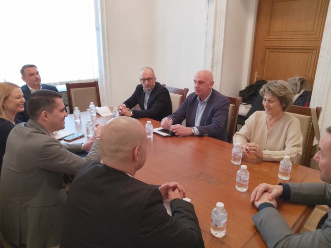 АБСФ запозна още две парламентарни групи с исканията си за новия бюджет и развитието на спорта в България