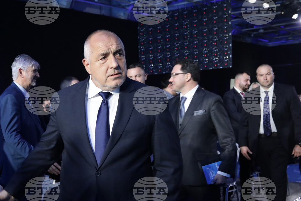 Лидерът на ГЕРБ Бойко Борисов бе преизбран единодушно с 943 гласа за председател на политическа партия ГЕРБ