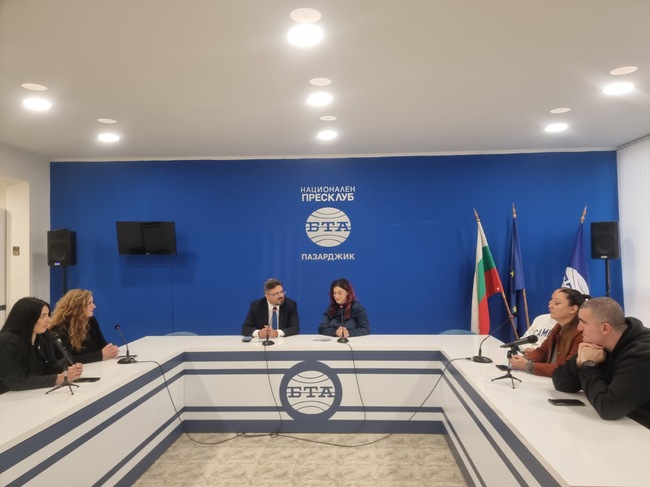 Представяне на книгата на Гергана Куртакова "Кралството на танцуващите снежинки"