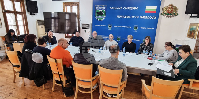 Общинският съвет в Смядово гласува химн на общината и годишния отчет за бюджета за 2024 г. 