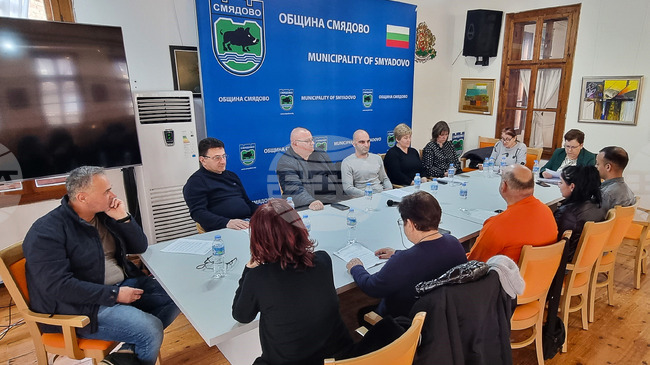 Общинските съветници в Смядово гласуваха еднократна парична помощ за абитуриенти в града 