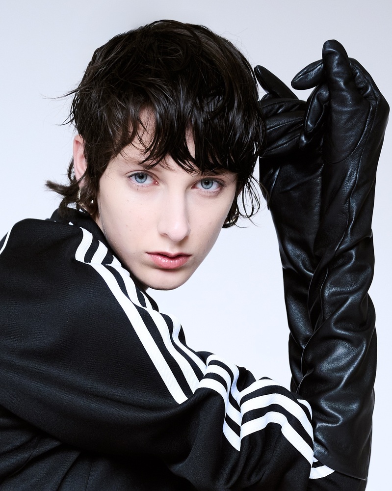 Български модел дефилира за Valentino в Седмицата на висшата мода, в Париж