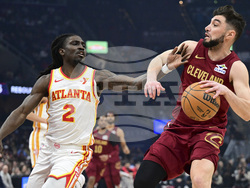 Hawks Cavaliers Basketball