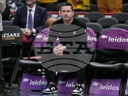 Lakers Wizards Basketball