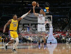 Lakers Wizards Basketball