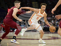 Hawks Cavaliers Basketball