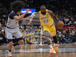 Lakers Wizards Basketball
