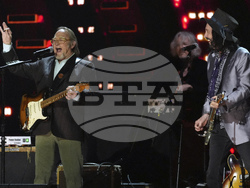 FireAid Benefit Concert - Show