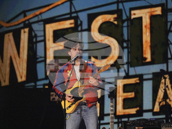 FireAid Benefit Concert - Show