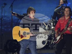 FireAid Benefit Concert - Show