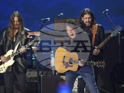 FireAid Benefit Concert - Show