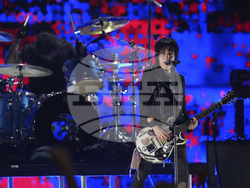 FireAid Benefit Concert - Show