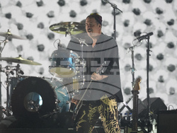 FireAid Benefit Concert - Show