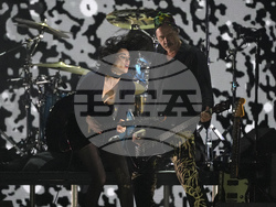 FireAid Benefit Concert - Show